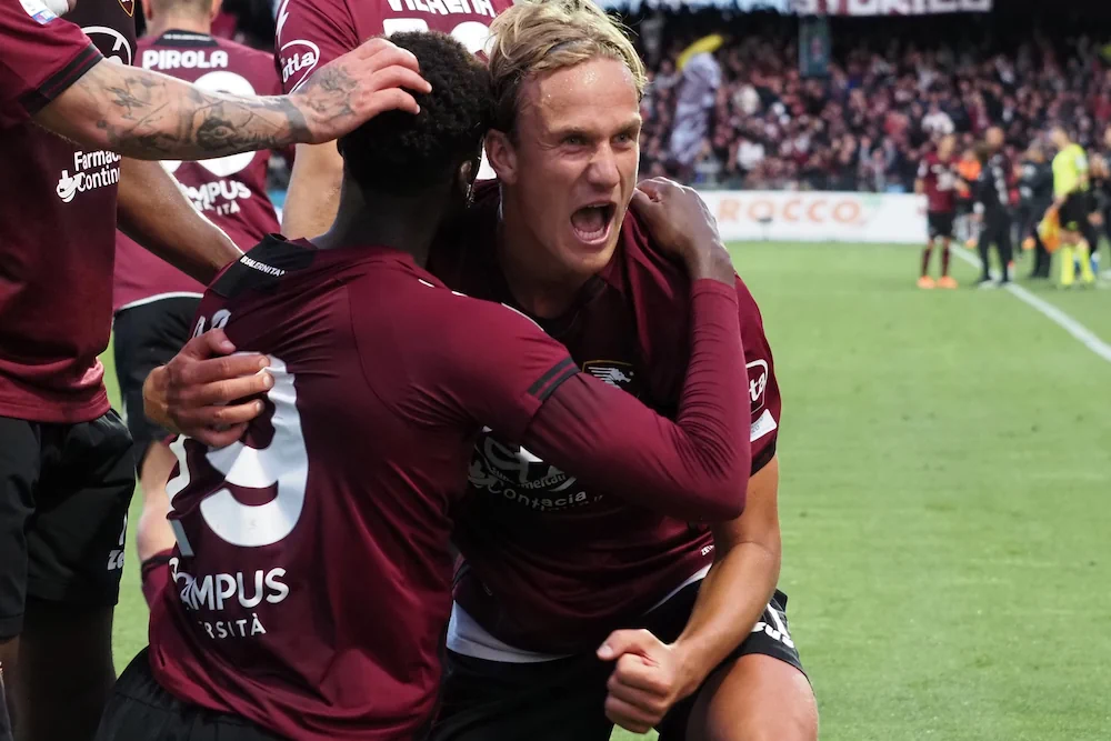 Erik Botheim - här spelandes i Salernitana