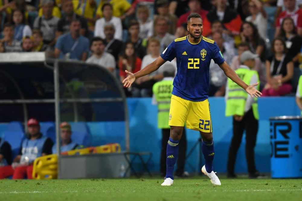 Isaac Kiese Thelin i svenska landslaget