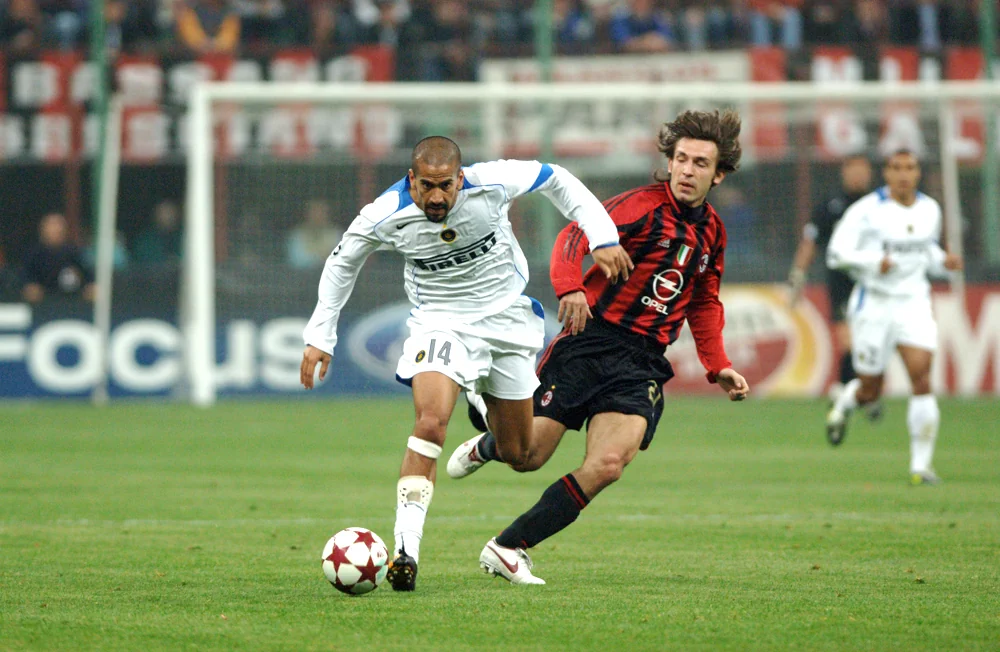 Juan Sebastián Verón (Inter) och Andrea Pirlo (Milan)