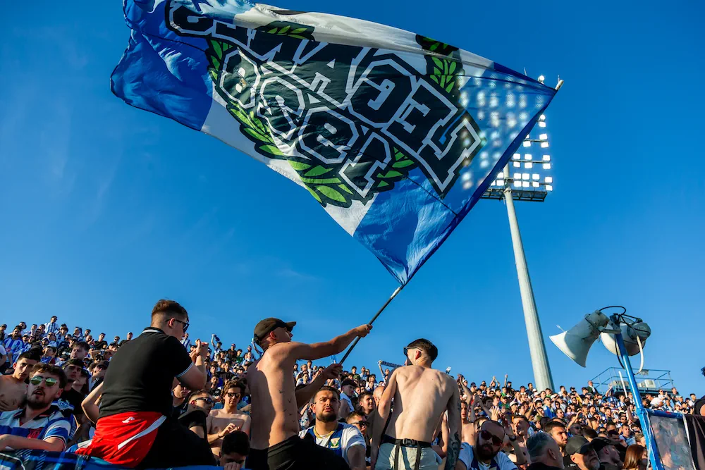 Leganés fan med flagga