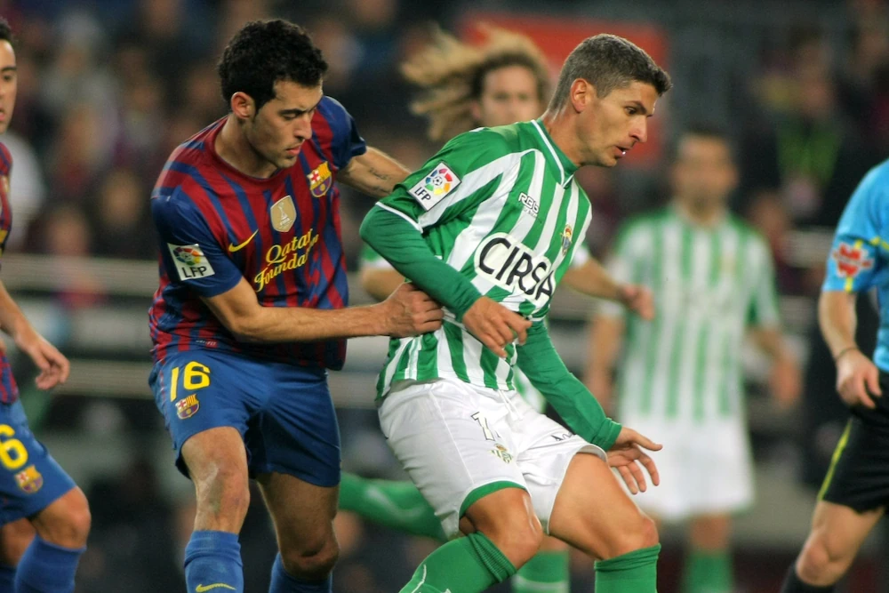 Salva Sevilla, Real Betis och Sergio Busquets, Barcelona