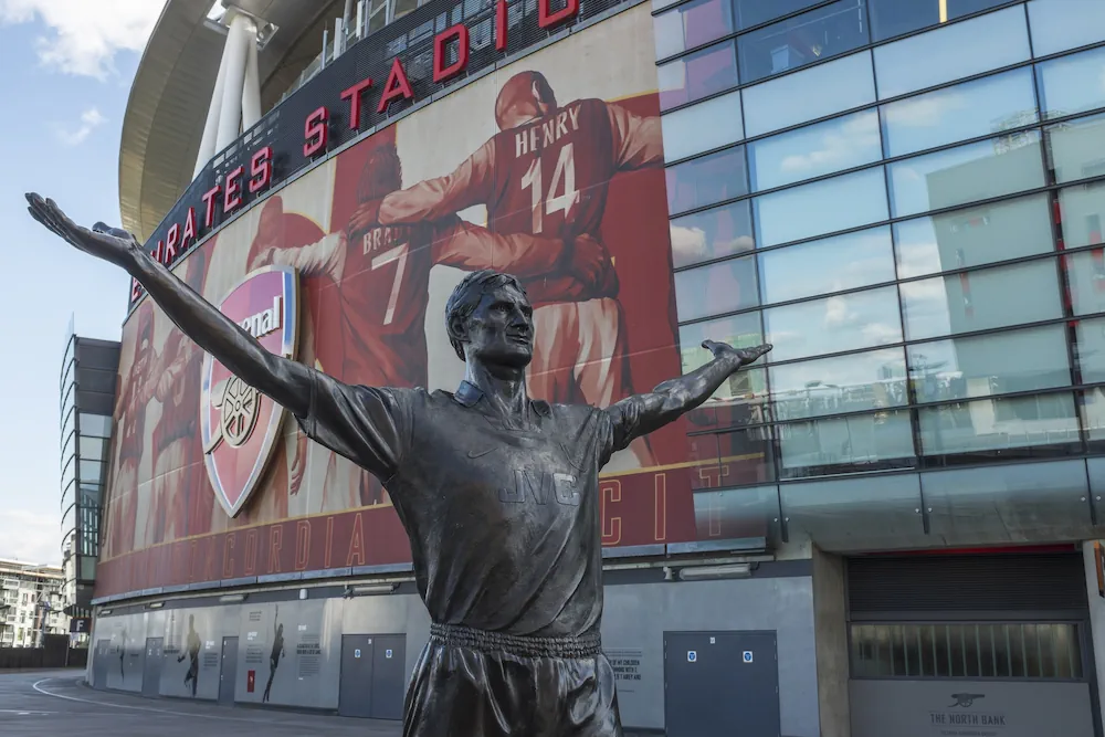 Staty av Tony Adams